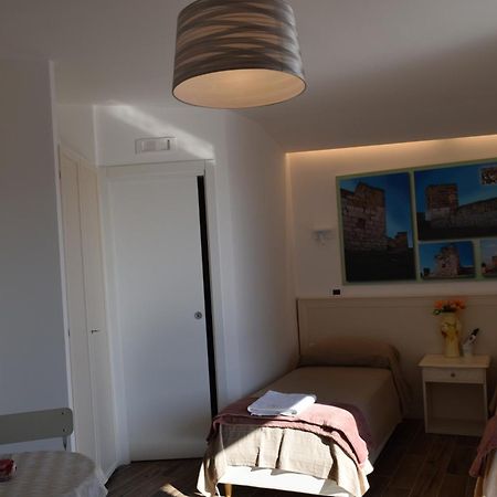 Domus Al Corso Con Servizio B&B Canosa di Puglia Buitenkant foto