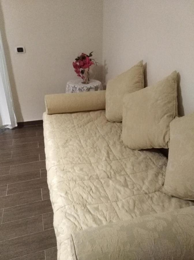 Domus Al Corso Con Servizio B&B Canosa di Puglia Buitenkant foto