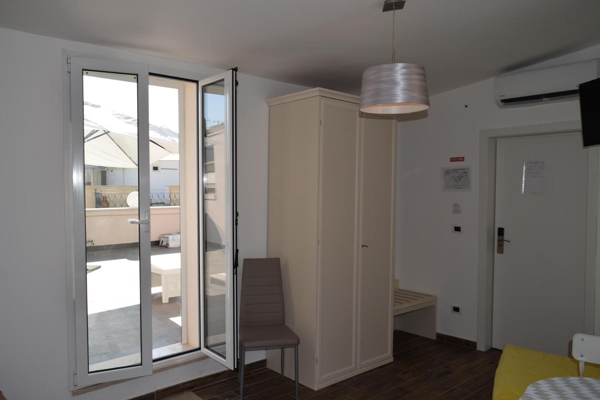 Domus Al Corso Con Servizio B&B Canosa di Puglia Buitenkant foto