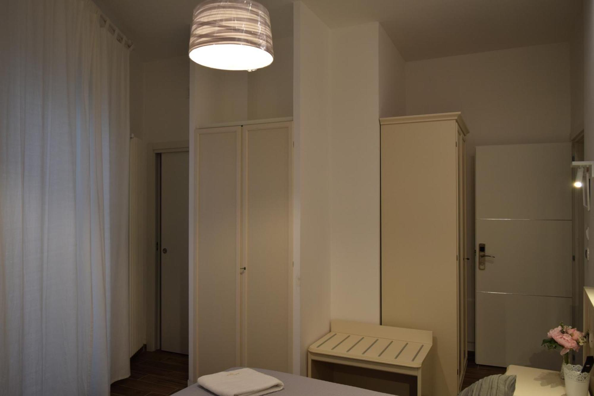 Domus Al Corso Con Servizio B&B Canosa di Puglia Buitenkant foto