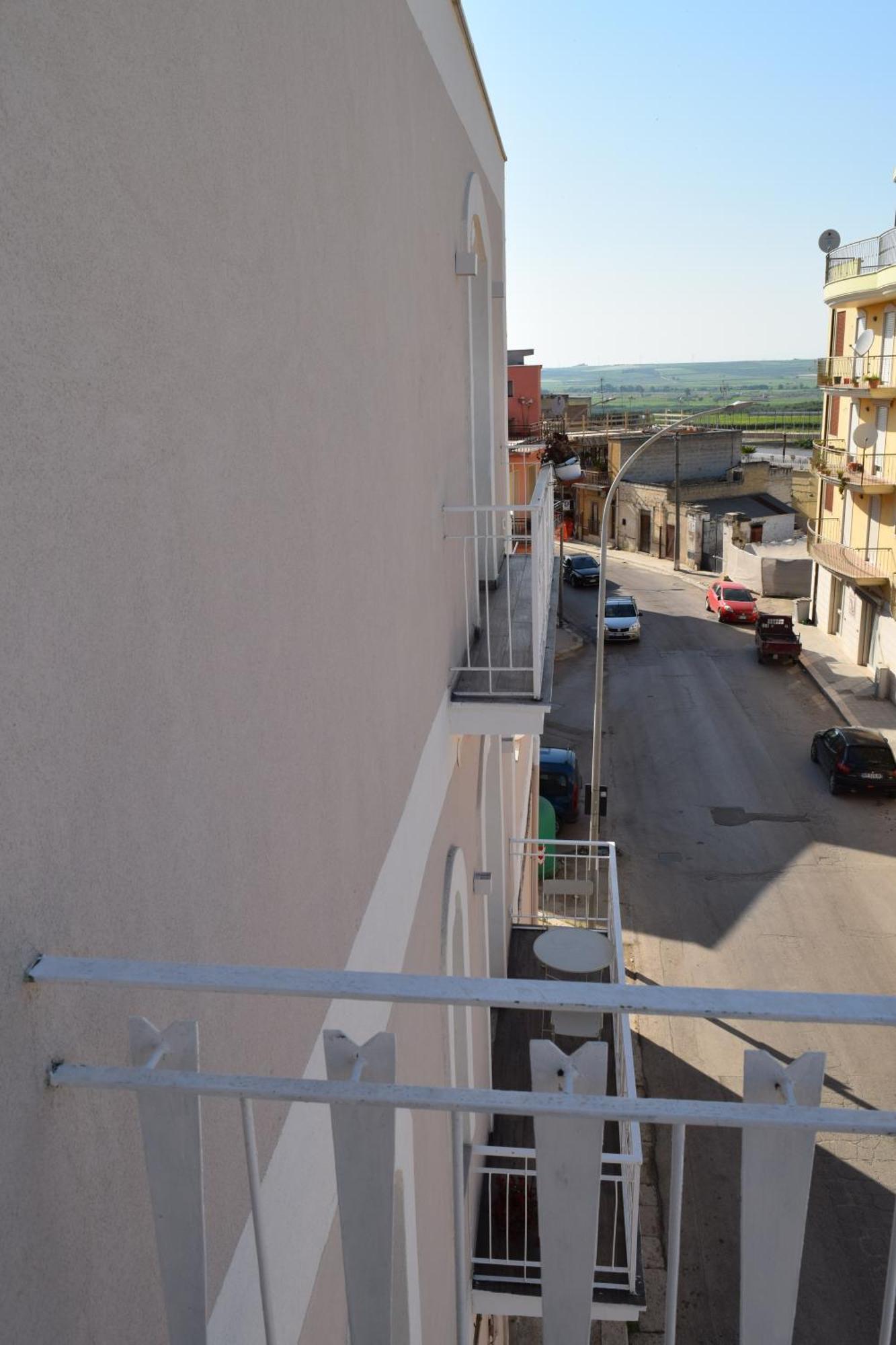 Domus Al Corso Con Servizio B&B Canosa di Puglia Buitenkant foto