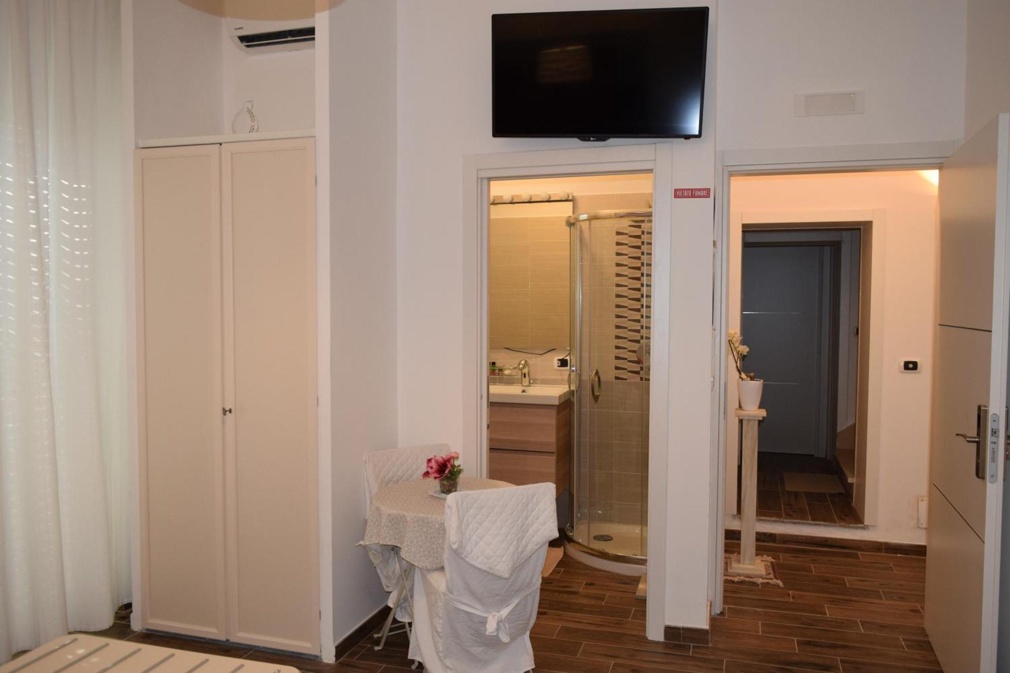 Domus Al Corso Con Servizio B&B Canosa di Puglia Buitenkant foto