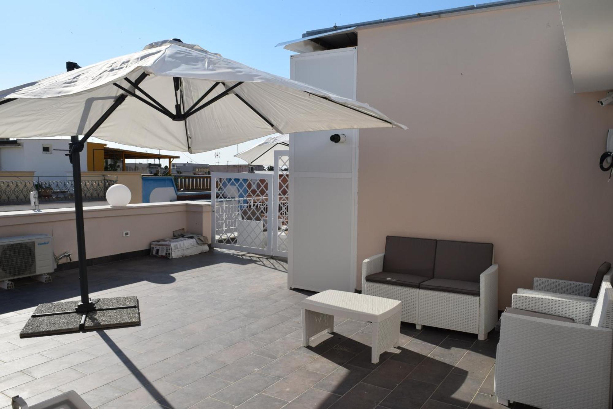 Domus Al Corso Con Servizio B&B Canosa di Puglia Buitenkant foto
