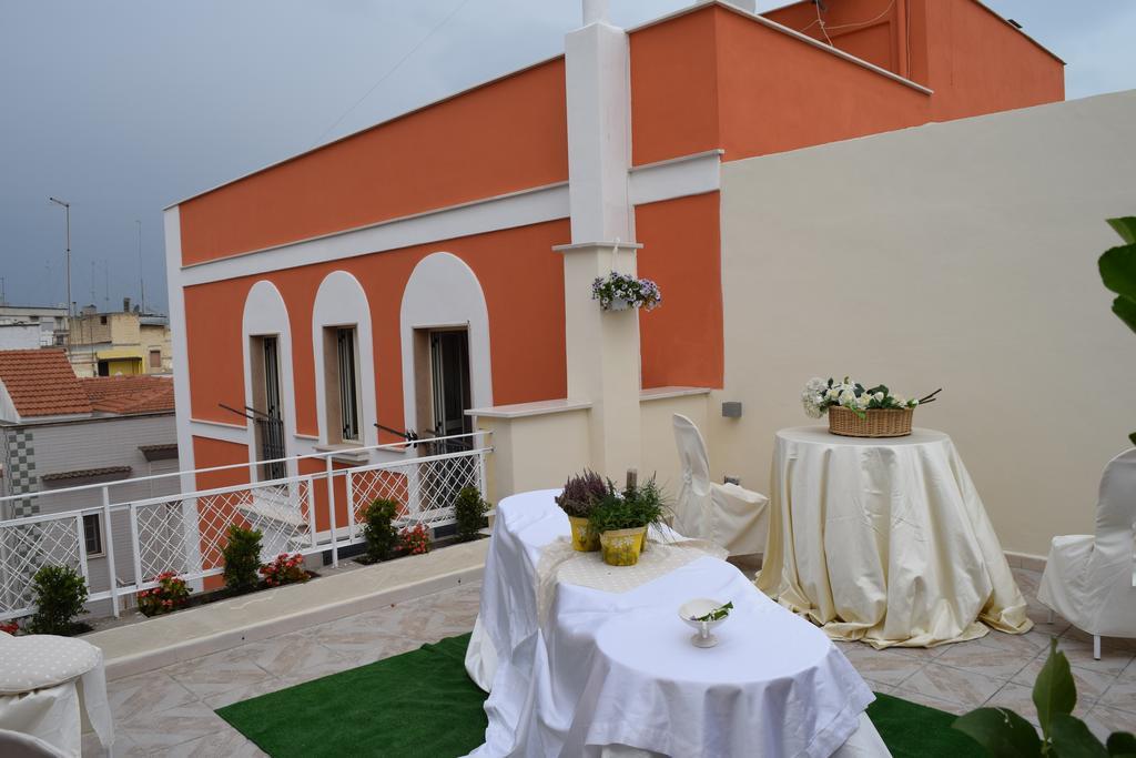 Domus Al Corso Con Servizio B&B Canosa di Puglia Buitenkant foto