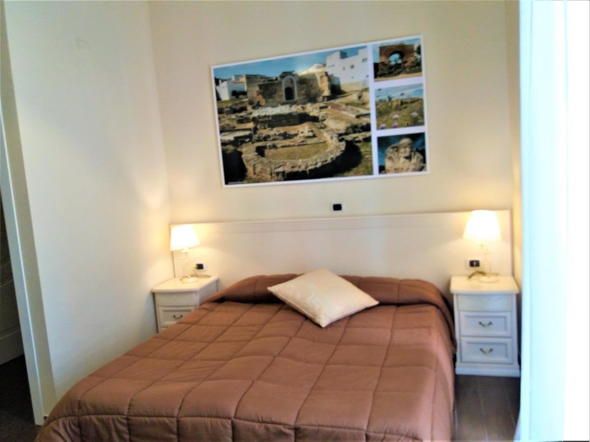 Domus Al Corso Con Servizio B&B Canosa di Puglia Buitenkant foto