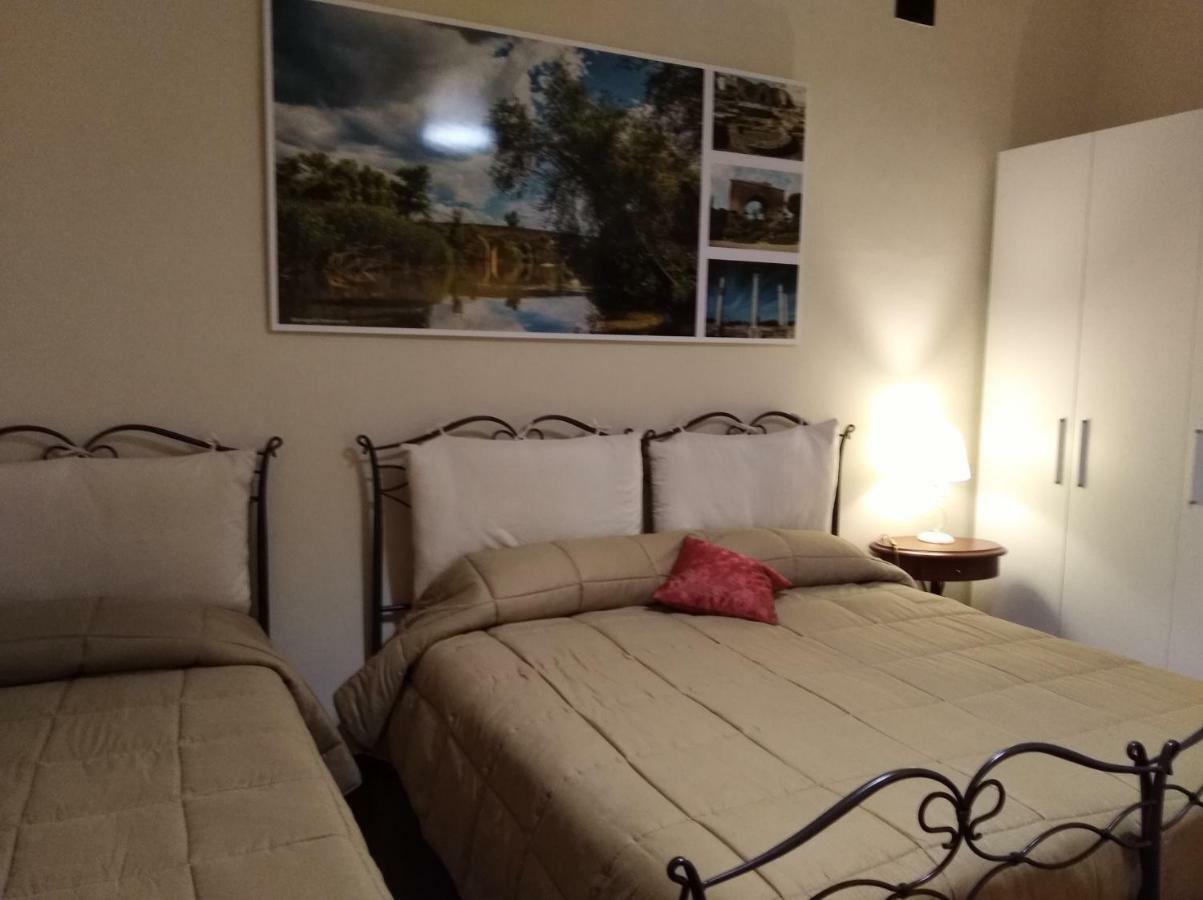 Domus Al Corso Con Servizio B&B Canosa di Puglia Buitenkant foto